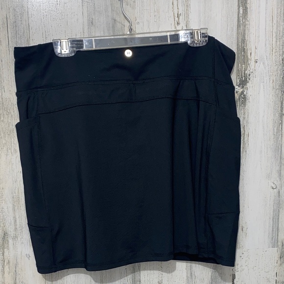 1226 RBX Black Skort - Picture 3 of 4
